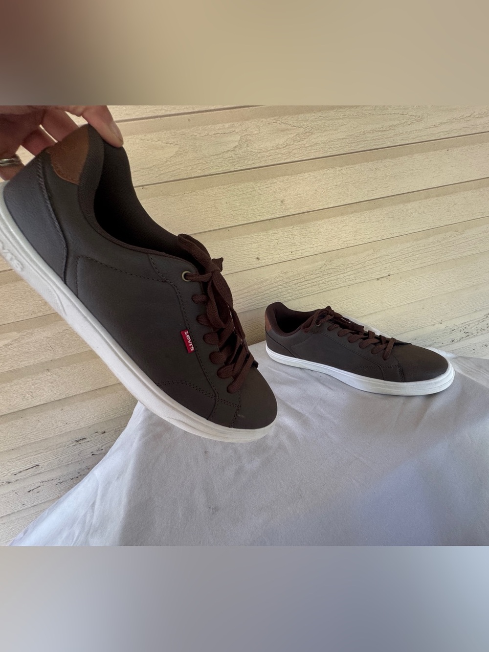 Levi's sneakers faux leather Mens brown size 12